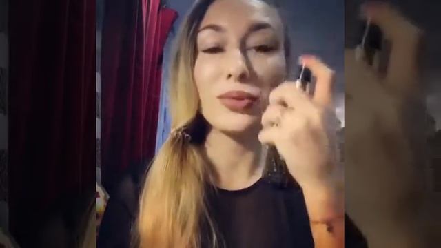 Спрей для фиксации макияжа Makeup Revolution Illuminating Fixing Spray