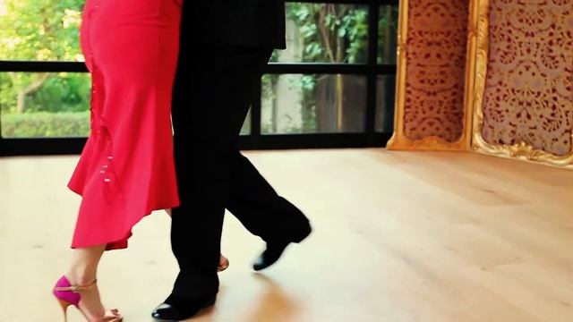 Loba Invisible Protect Installed on a Solid 300mm wide Oak Planca dance floor. смотреть онлайн