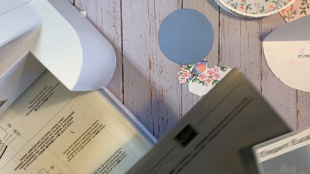 Flight & Airy Rocker Card смотреть онлайн