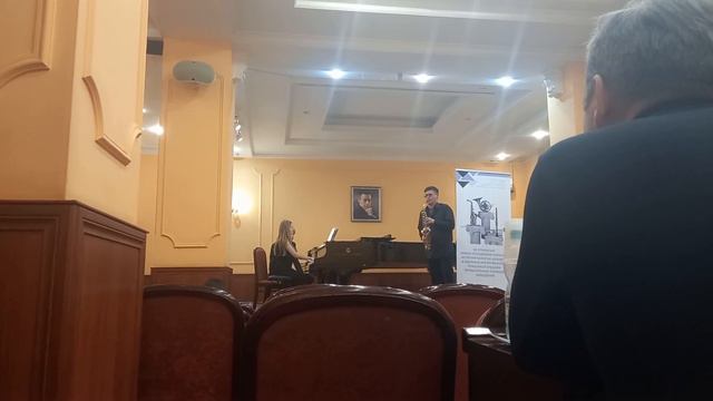 Бонно. Концерт для саксофона смотреть онлайн