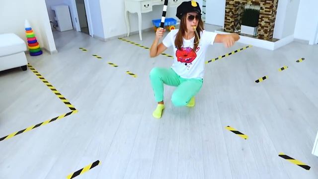 Vlad e Nikita Dirigindo Carrinhos Hora da Diversão em Família смотреть онлайн