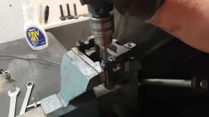 Профилактика закисшего заднего суппорта на Ford Mondeo 4