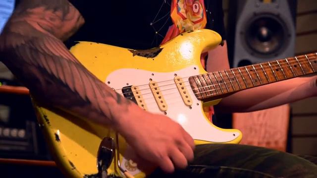 Guitar Demo - Fender Custom Shop 1957 Heavy Relic Stratocaster, Graffiti Yellow смотреть онлайн