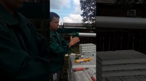 полиуретановый герметик и шприц