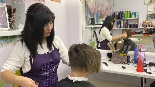 Креативная женская стрижка смотреть онлайн