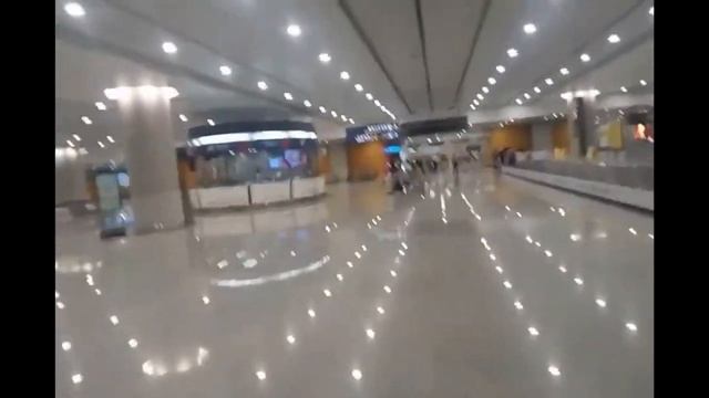 Pudong International Airport (PVG) Shanghai (part 1) смотреть онлайн