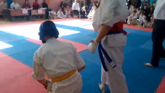 Соревнования по каратэ, Чита я в синем шлеме смотреть онлайн
