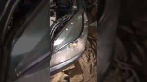 Снятие фары на автомобиле Geely MK