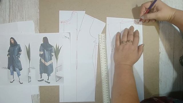 Стильный плащ С КАПЮШОНОМ.Уроки Моделирования смотреть онлайн