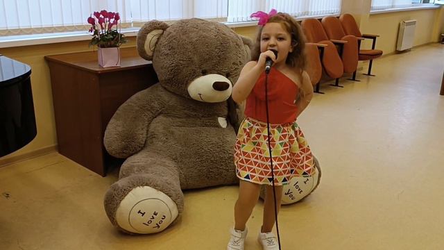 "Маленькая модница" - исполняет Елена Балахтинова смотреть онлайн