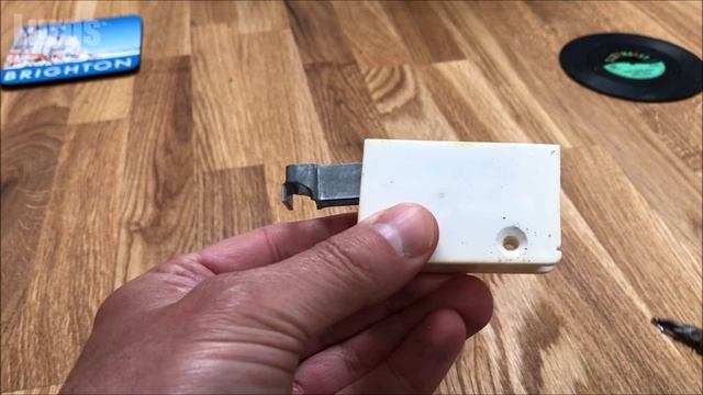 How to remove Kitchen Wall Cabinets and How the Kitchen Wall Cabinet Bracket Works смотреть онлайн