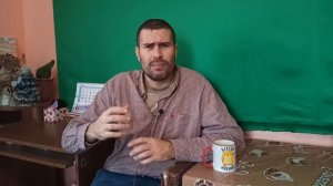 Подставить маточник или позволить пчелам вывести матку? Как заменять маток в пчелиных семьях?