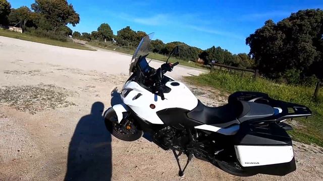 Pruebo la NUEVA HONDA NT1100 con DCT смотреть онлайн