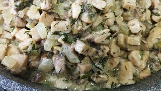 ГРИБЫ С КУРИЦЕЙ ,ЛУКОМ И СМЕТАНОЙ/ШАМПИНЬОНЫ С КУРИЦЕЙ/грибы ,,шампиньоны,,с куриной грудкой смотреть онлайн