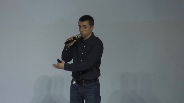 Киберспорт — просто развлечение или реальная работа? Иван Возняк смотреть онлайн