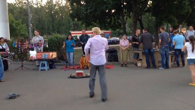 Танцы на ВДНХ. Индейцы в Москве. смотреть онлайн