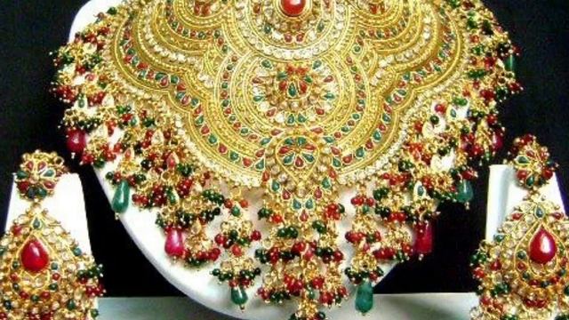 Дивали/Diwali, В Индии отмечают праздник Дивали + eng.subs смотреть онлайн