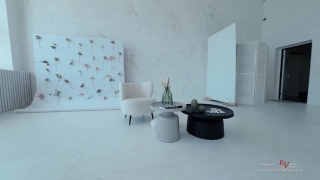 Съемка интерьера фотостудии с FPV дрона в Красноярске смотреть онлайн