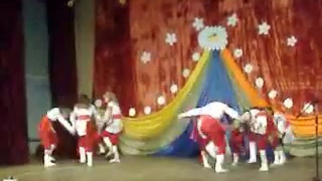 Славянский танец. Театр танца "Позитив". смотреть онлайн