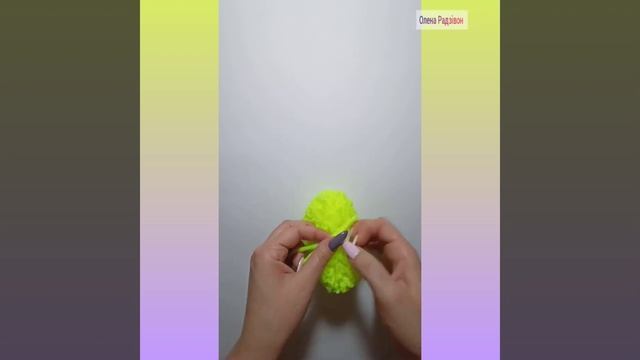 М'яка іграшка з помпонів смотреть онлайн