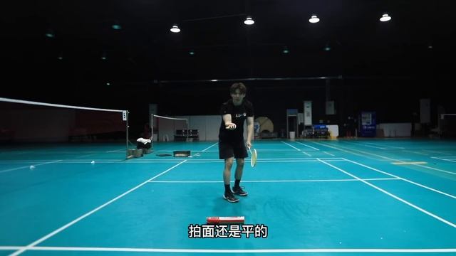 防守斜线的秘诀！【怎么单打接杀挡斜线如：李宗伟，桃田，林丹，李梓佳】和【双打混双中场球挡斜线】| 李宇轩教练 #羽毛球 смотреть онлайн