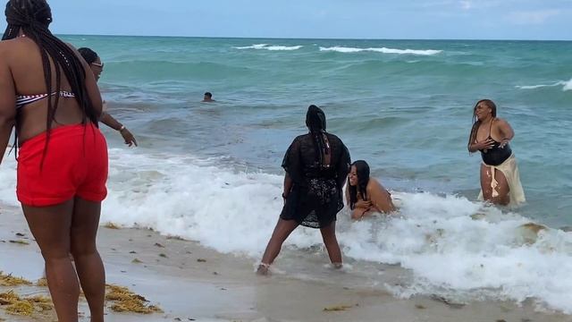 BEACH WALK MIAMI 2021 SoBe FLORIDA USA 4k video TRAVEL vlog смотреть онлайн