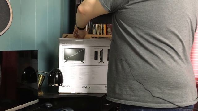 Talking about Macbook Pro Pricing and a Mystery Unboxing смотреть онлайн