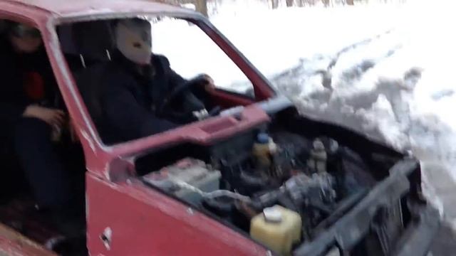 Nakateem goes to Mytischi смотреть онлайн