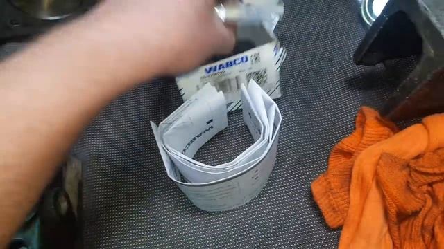 Ремонт компрессора VOLVO FH 13 смотреть онлайн