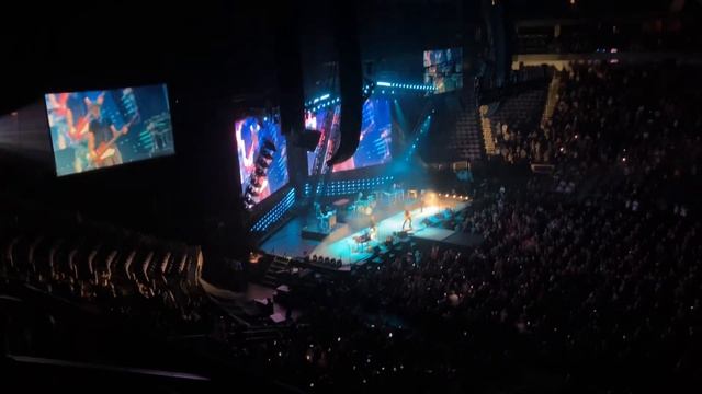 Keith Urban Live - Tumbleweed & Days Go By - UBS Arena Elmont New York 10/22/22 смотреть онлайн