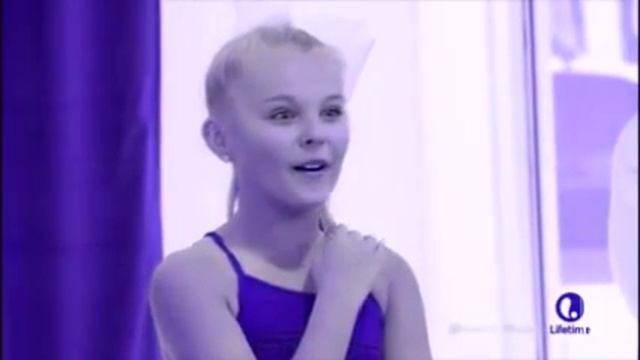 Dance Moms - Pyramid & Assignments | Abby Redos An Old Routine (S6, E8) смотреть онлайн