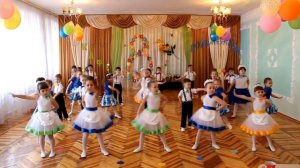 Танец "Я рисую речку". ДОУ №8 "Малыш" г. Шахтёрск старшая группа