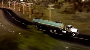 Дальнобойщики 2 v4.0-5.5 / Hard Truck 2 - вступительный ролик/интро [почти] в HD