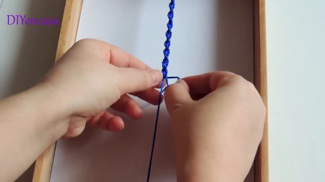 DIY. Como hacer una pulsera de macrame con nudo redondo. Bracelet knot. смотреть онлайн