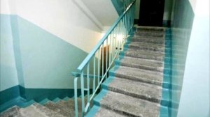 Зачем в СССР ступеньки в подъездах красили по краям? Секрет раскрыт!