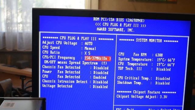 Can An Overclocked Celeron CPU Beat A Pentium II? Let's Find Out! смотреть онлайн