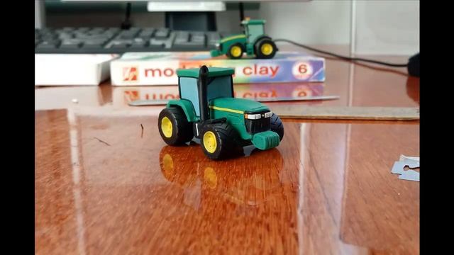 Урок как слепить из пластилина трактор John Deere 8400 Tutorial how to sculpt tractor смотреть онлайн