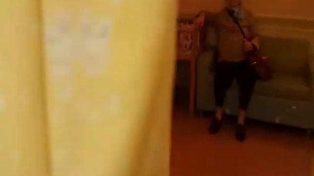 Комната матери и ребенка в универмаге смотреть онлайн