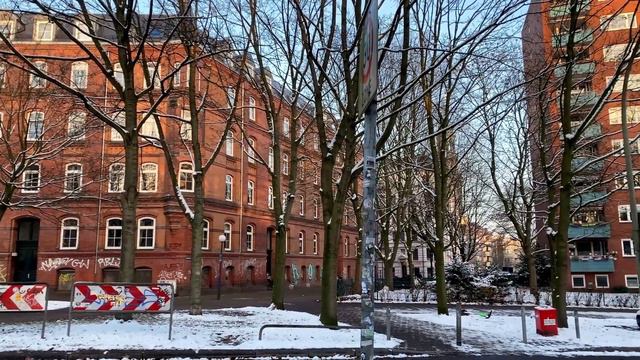 Hamburg, Germany 🇩🇪 Christmas Market - City Walk смотреть онлайн