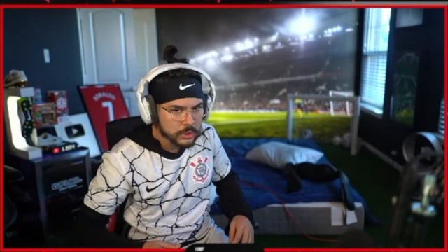 Castro breaks first controller on FIFA 22 смотреть онлайн