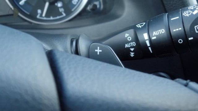 Toyota Auris TS 1.6 Automaat Executive Navi смотреть онлайн