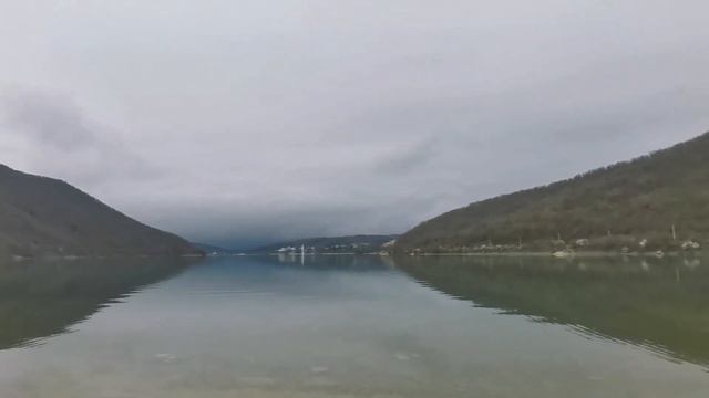 Новороссийск, Прогулка вокруг озера Абрау-Дюрсо. 12.04.23. смотреть онлайн