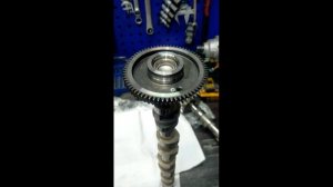 Замена пружины на компенсационной скользящей звезде впускного распредвала двигатель D4HB,D4HA