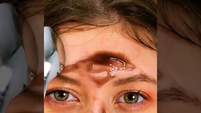 СУПЕР-ЛАЙФХАКИ МАКИЯЖА || СЕКРЕТЫ КРАСОТЫ И РЕЦЕПТЫ УХОДА ЗА КОЖЕЙ смотреть онлайн