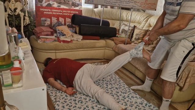 Как вправить бедра при разной длине ног - Для грузных мужчин. Обучение Мануальной терапии у Гудвина смотреть онлайн