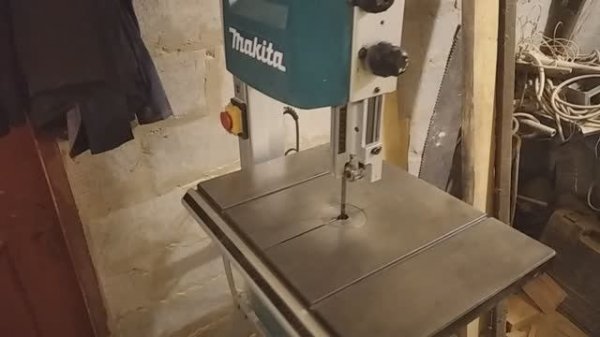 ленточная пила Makita LB 1200 F