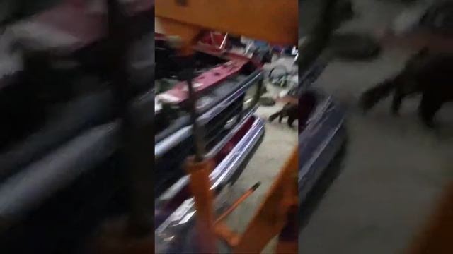 1988 Ford Bronco 2 4.0 OHV engine swap part 2 смотреть онлайн