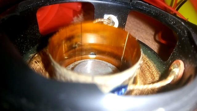 Басс тест остатков от динамика который нашел в сарае смотреть онлайн