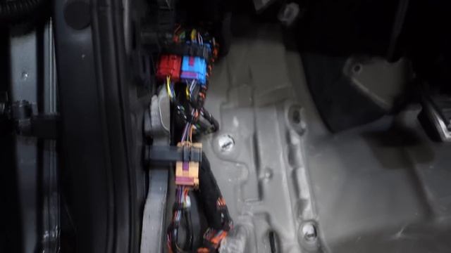 Skoda Kodiaq 2023.Шумоізоляція. Розбираю салон! Дивимось на заводську шумку, та монтую додаткову. смотреть онлайн