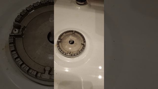 Может ли из газовой плиты литься вода? смотреть онлайн
